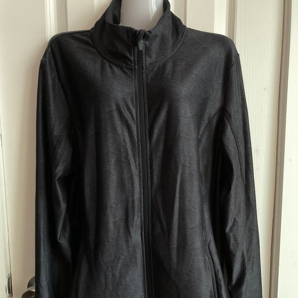 MONDETTA JACKET SUBTLE PRINT NEW- SIZE LARGE- dark gray/black